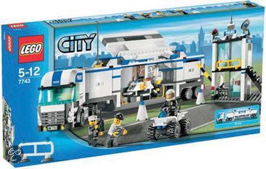 LEGO City Politievrachtwagen - 7743