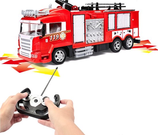 Radiografische brandweerauto - brandweerauto met brandweerslang - kan echt water spuiten - met afstandsbediening en batterijen - rood - met sirene