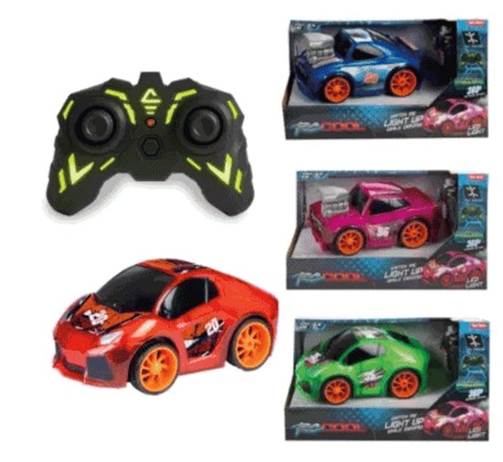 Toi-Toys RC raceauto stuntwagen met LED-licht en 360 graden draaiing.