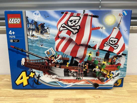 Lego Junior Pirates Kapitein Roodbaards piratenschip - 7075