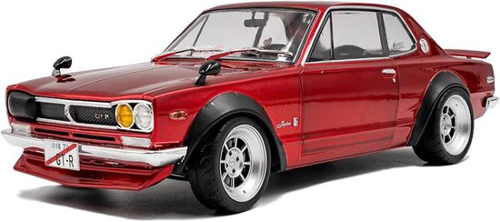 Nissan Skyline (C10) Hakosuka – JDM-klassieker, hoekige coupévorm, motorsportlook, spatbordverbreders, Diecast modelauto, rood, 1:18