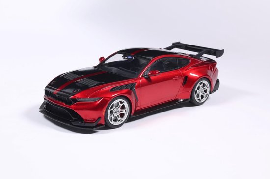 Ford Mustang GTD Molten Magenta 2025 - Diecast modelauto metallic TRI-Coat, gedetailleerde miniatuur, rood, 1:43
