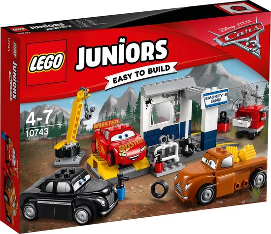 LEGO Juniors Cars 3 Smokeys Garage - 10743