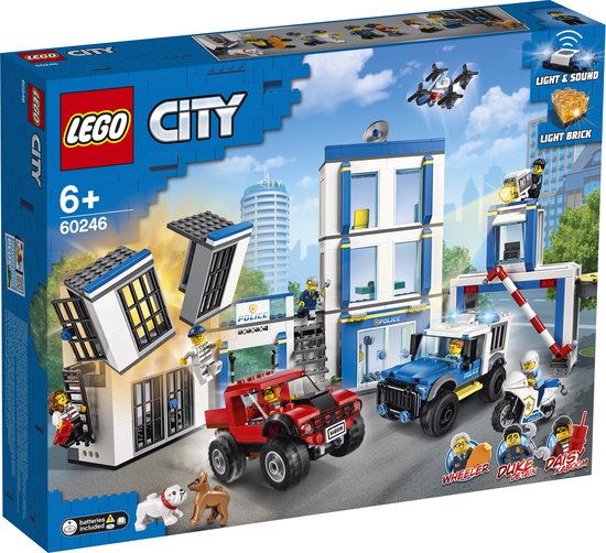 LEGO City Politiebureau - 60246