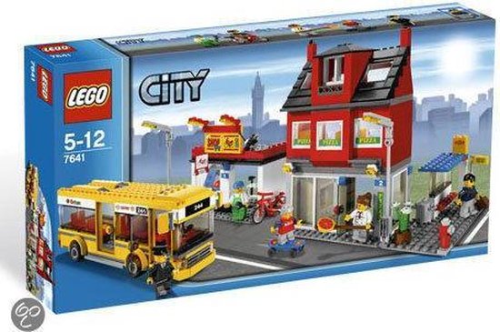 LEGO City De Straathoek - 7641